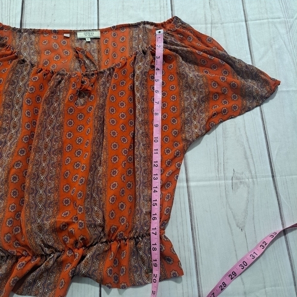 3 FOR 12 SALE Guess Boho Top Size Small - Picture 2 of 12